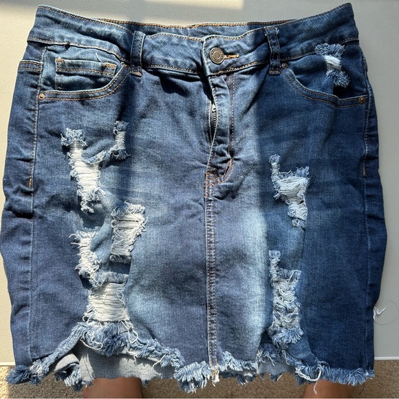 Shoes size 40 dresses size L and jeans size 10 - Picture 9 of 16